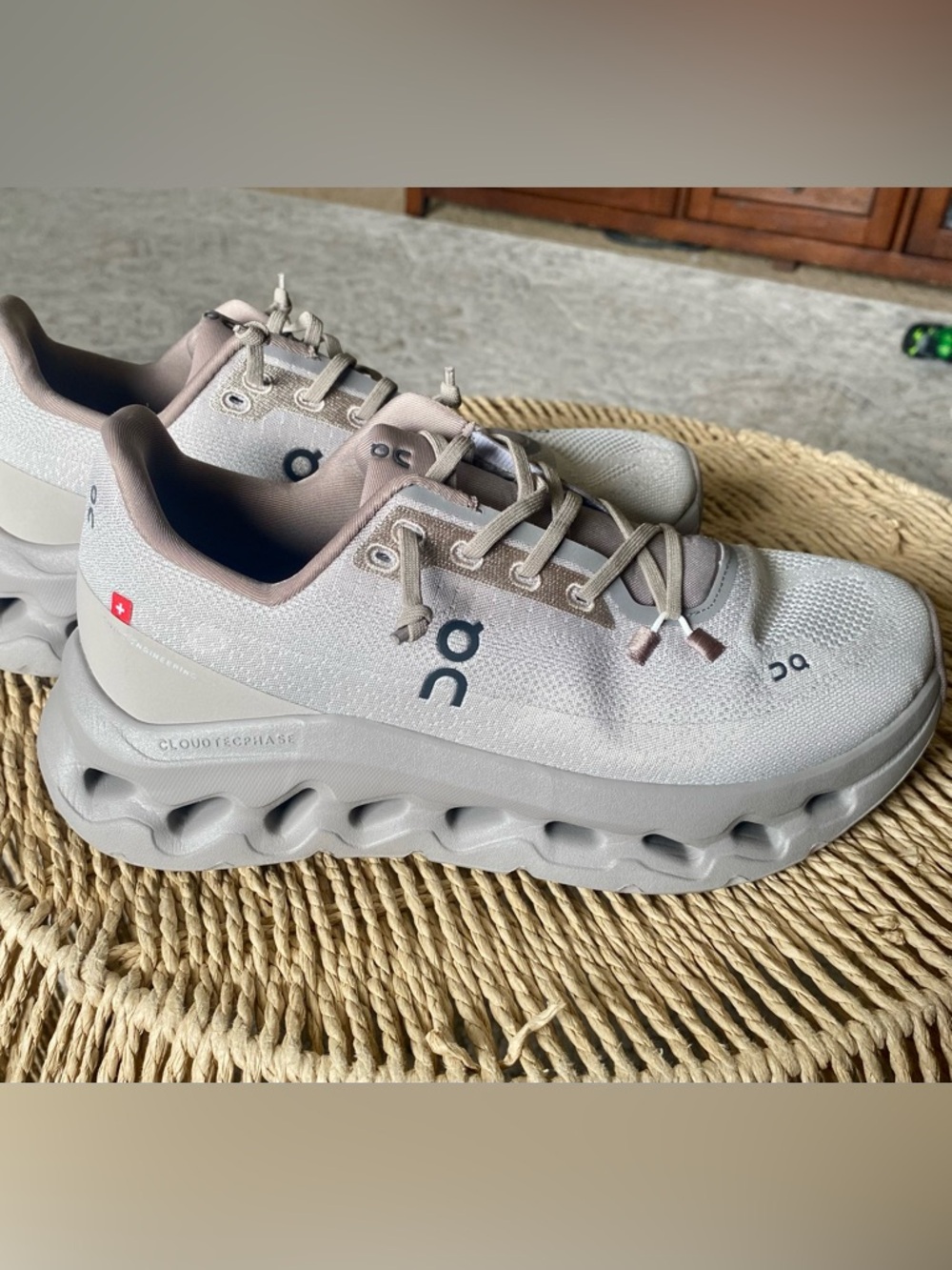 On Running Taupe/Gray Women's Running Shoes. Cloudtilt
